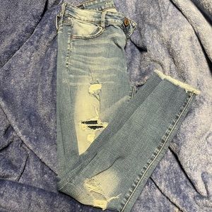 American Eagle women’s high rise skinny jeans